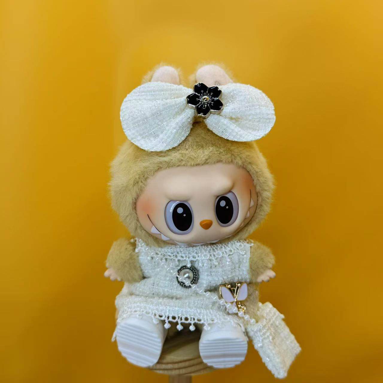 Labubu Outfit – Chanel-Inspired Tweed Couture Set (White, Black, or Pink Edition | Fits 17cm Labubu Macron / Have a Seat / Big into Energy)