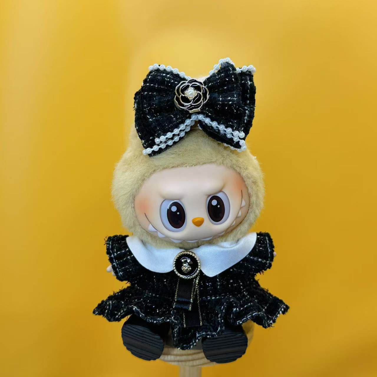 Labubu Outfit – Chanel-Inspired Black & Monochrome Tweed Couture Set (Fits 17cm Labubu Macron / Have a Seat / Big into Energy)